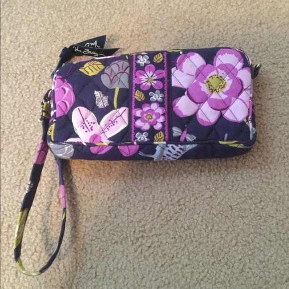Vera Bradley Handbags - Vera Bradley Wristlet